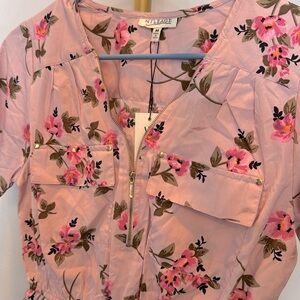 Mileage pink floral half zip blouse short sleeve NWT M